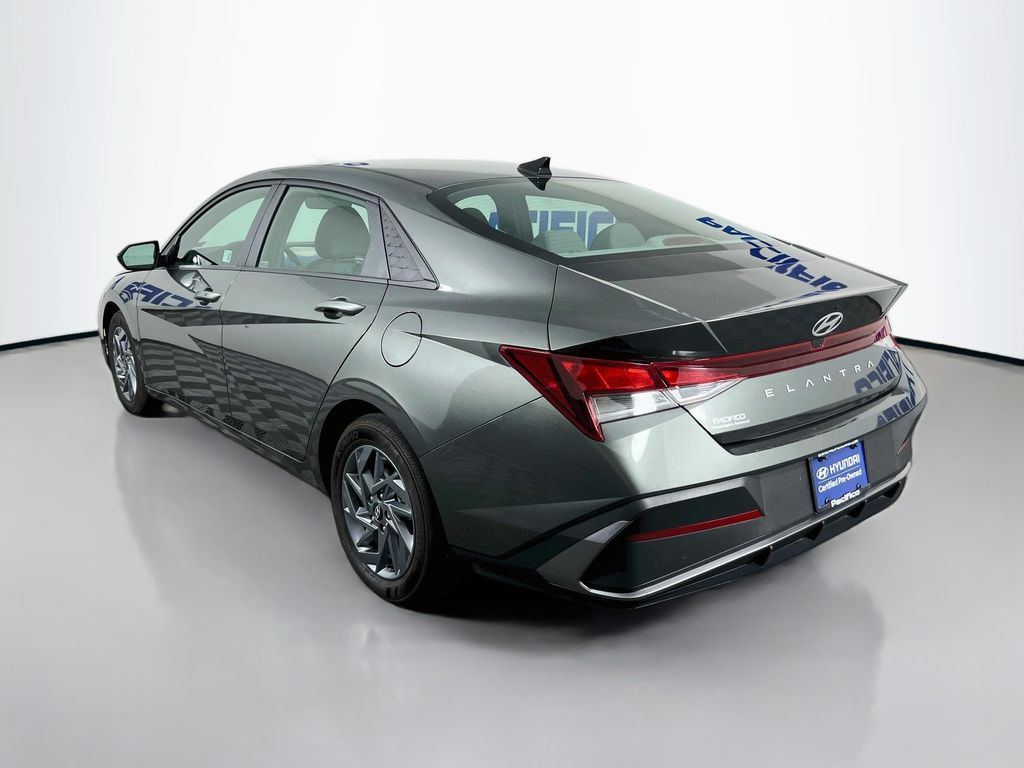 2024 Hyundai Elantra SEL - Photo 5