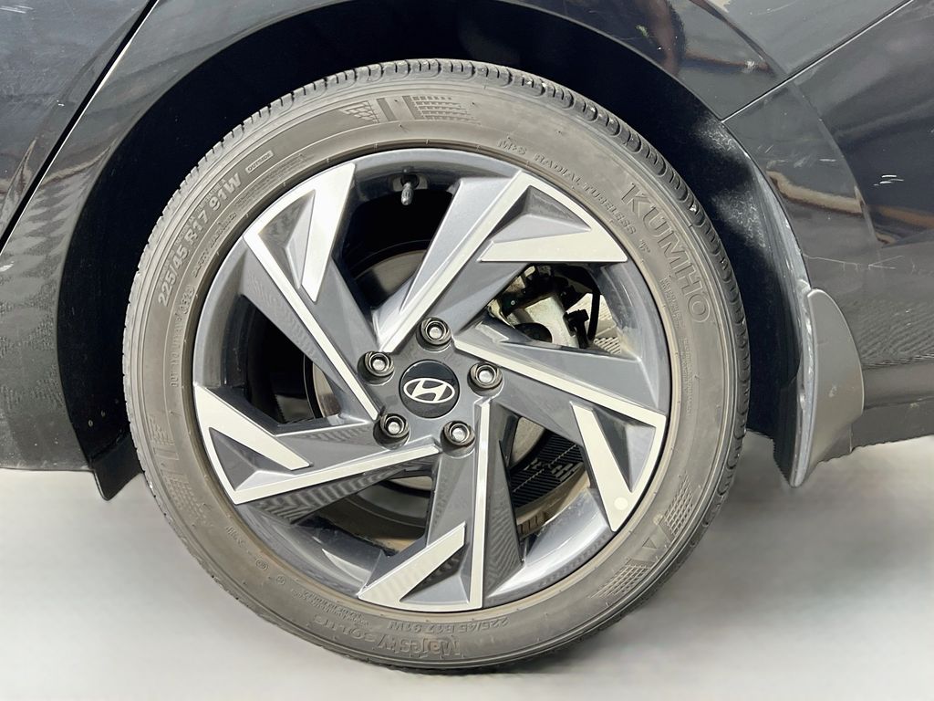 2024 Hyundai Elantra SEL - Photo 31