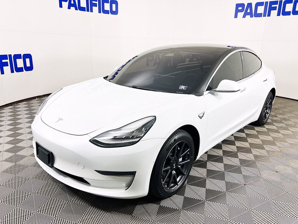 2019 Tesla Model 3 photo 3