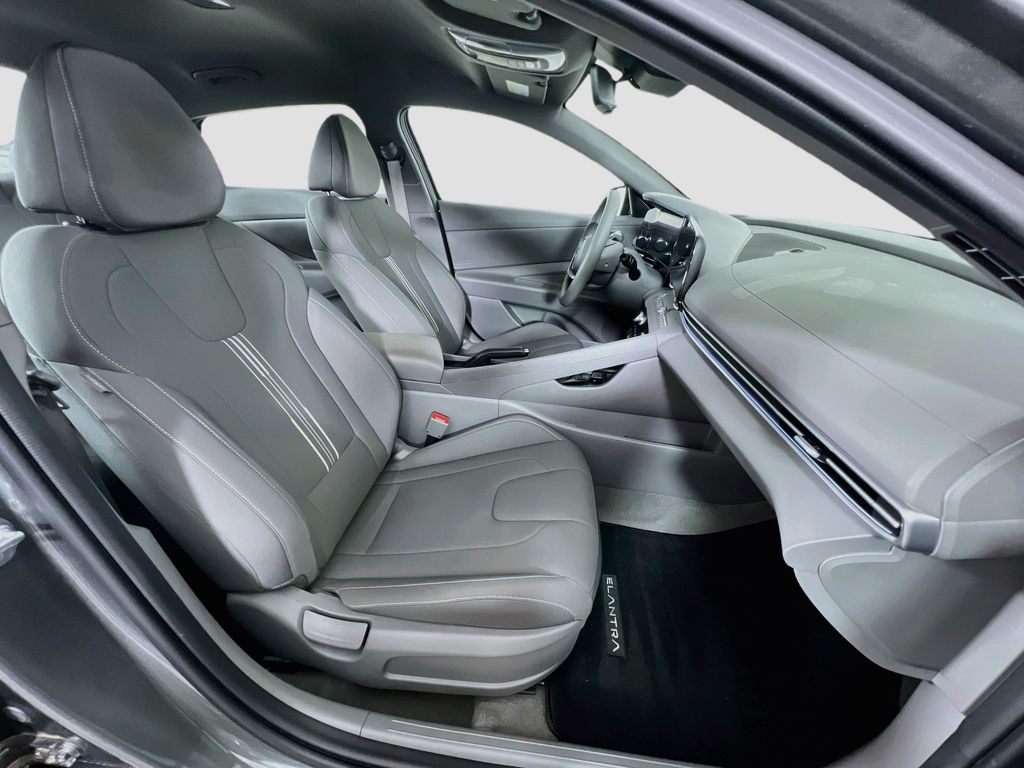 2024 Hyundai Elantra SEL - Photo 24