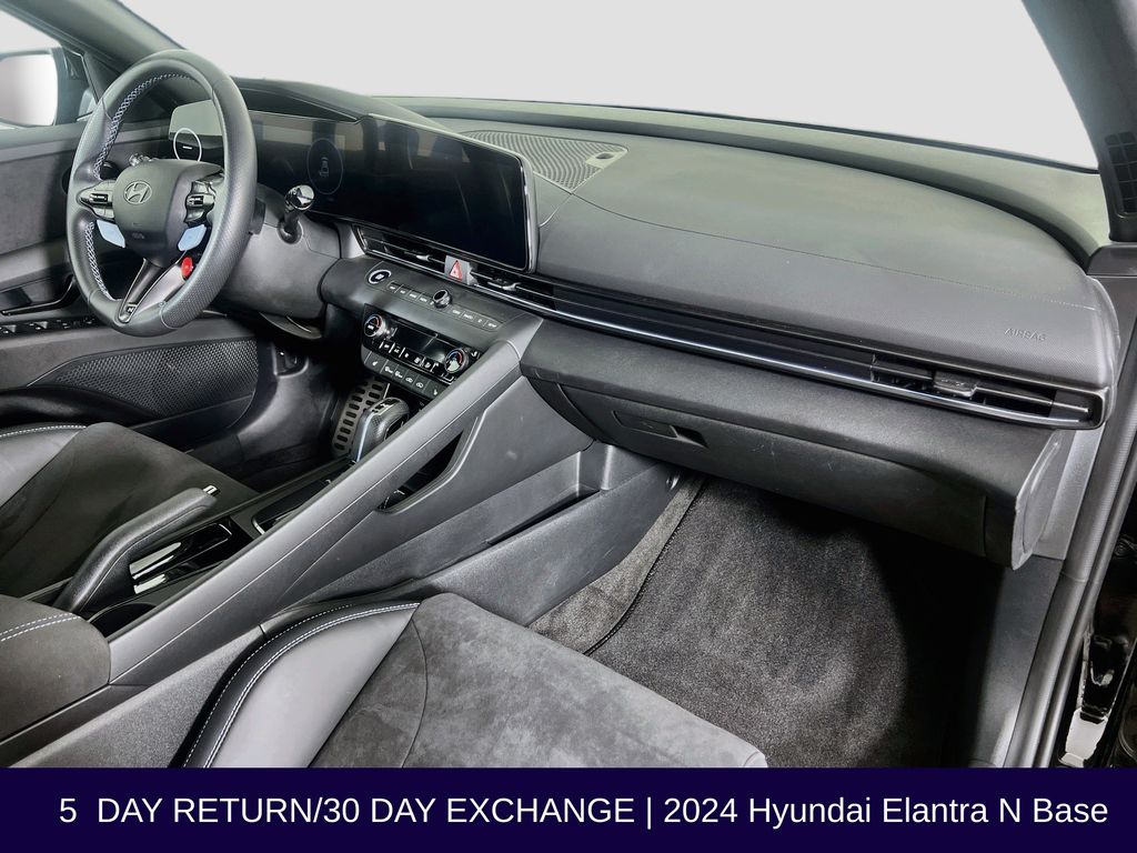 2024 Hyundai Elantra N - Photo 35