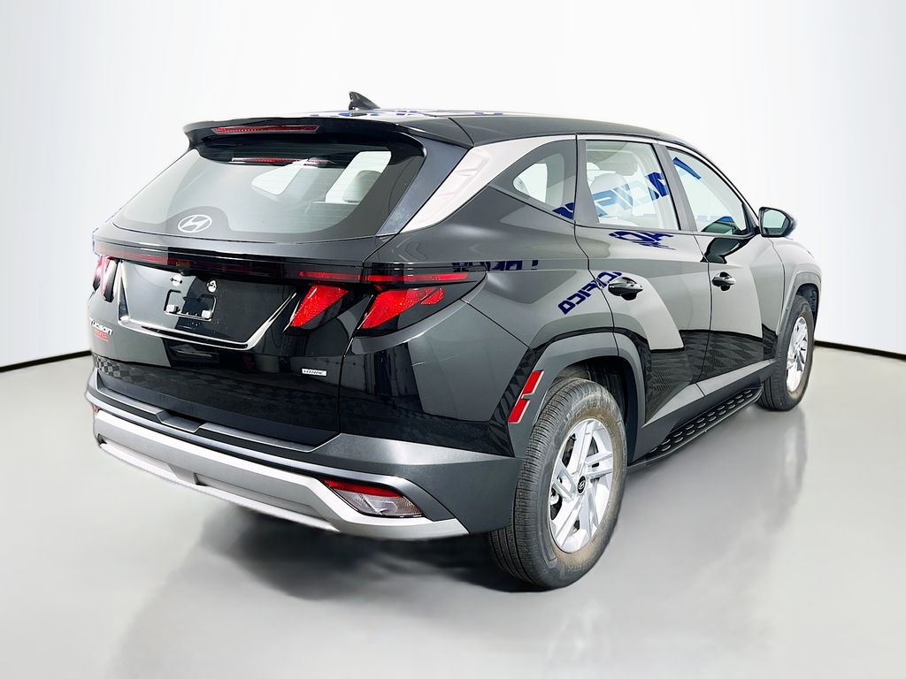2025 Hyundai Tucson SE - Photo 7