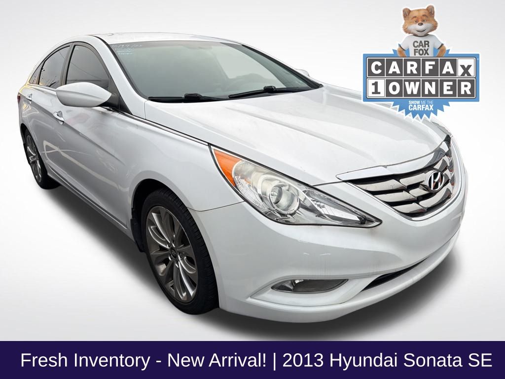2013 Hyundai Sonata SE's photo