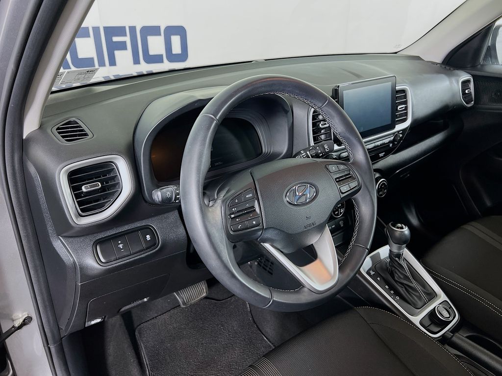 2023 Hyundai Venue SEL - Photo 9
