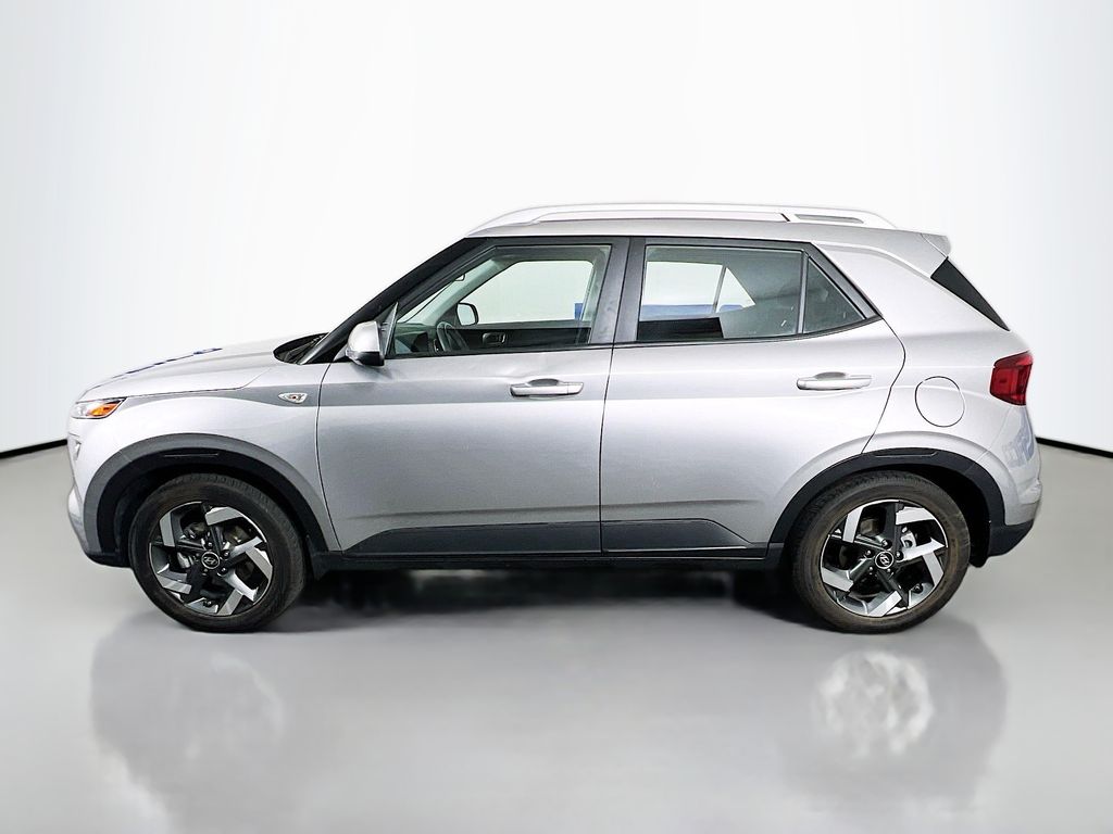 2023 Hyundai Venue SEL - Photo 4