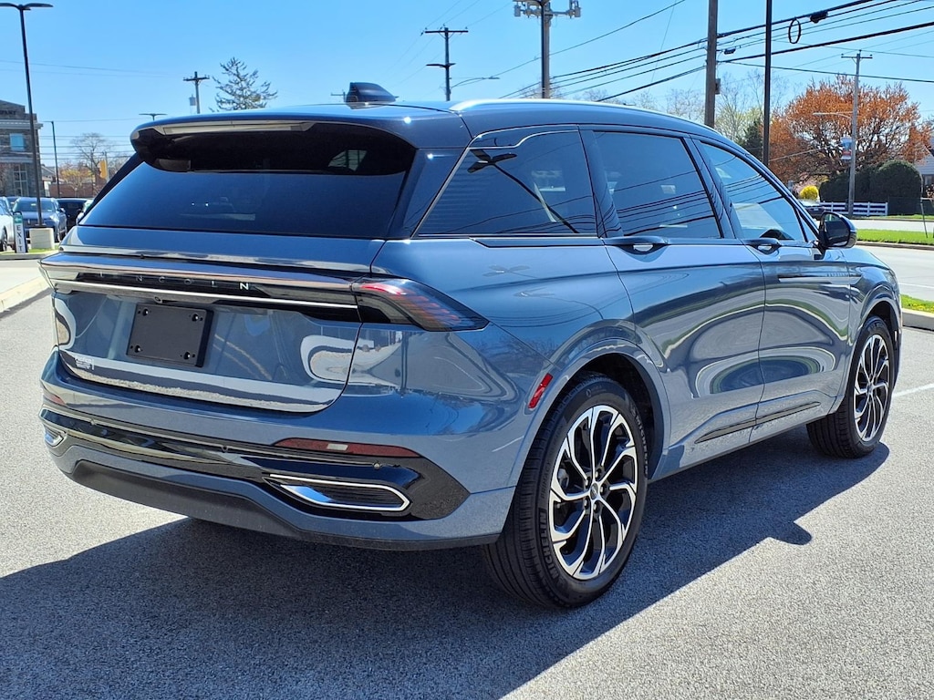 Used 2025 Lincoln Nautilus Reserve SUV