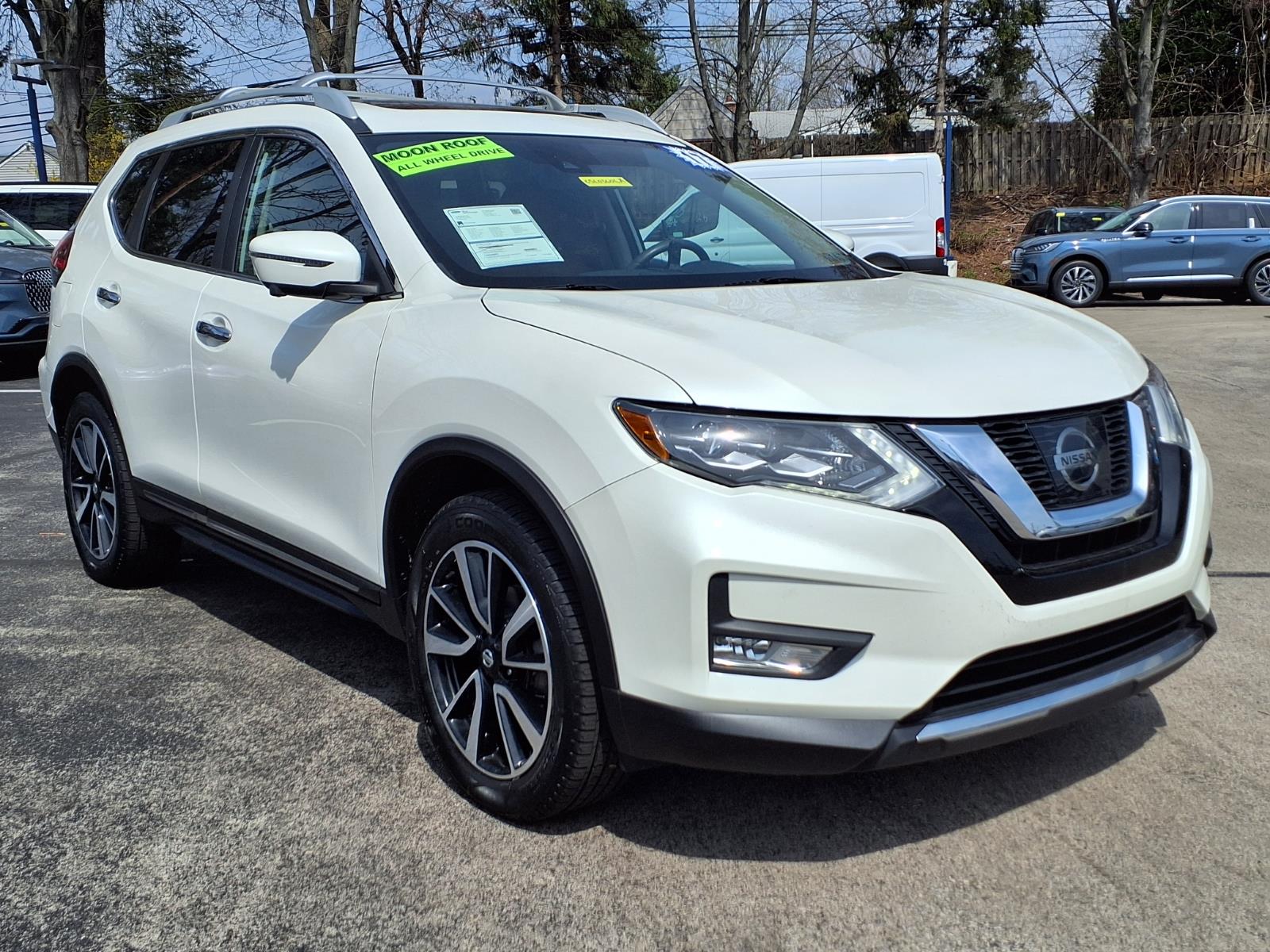 2017 Nissan Rogue SL AWD's photo