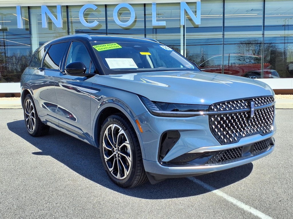 Used 2025 Lincoln Nautilus Reserve SUV