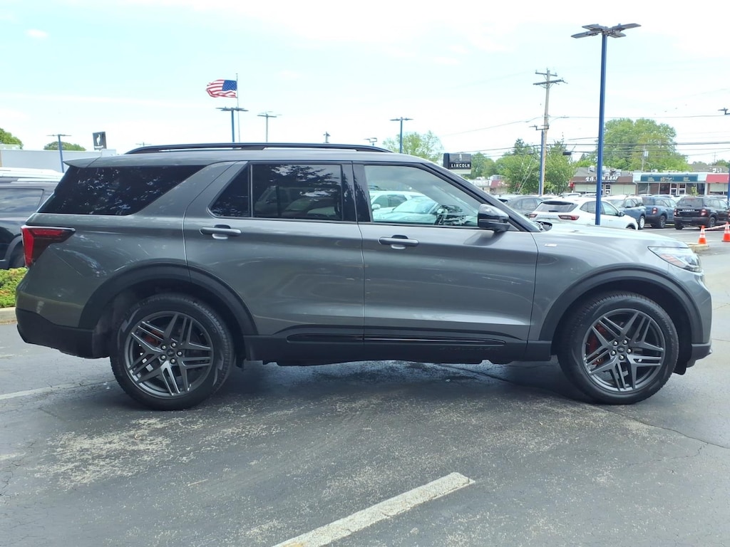 Certified 2025 Ford Explorer ST-Line SUV