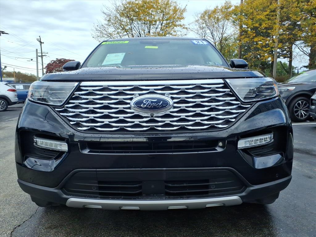 2021 Ford Explorer Platinum photo 2