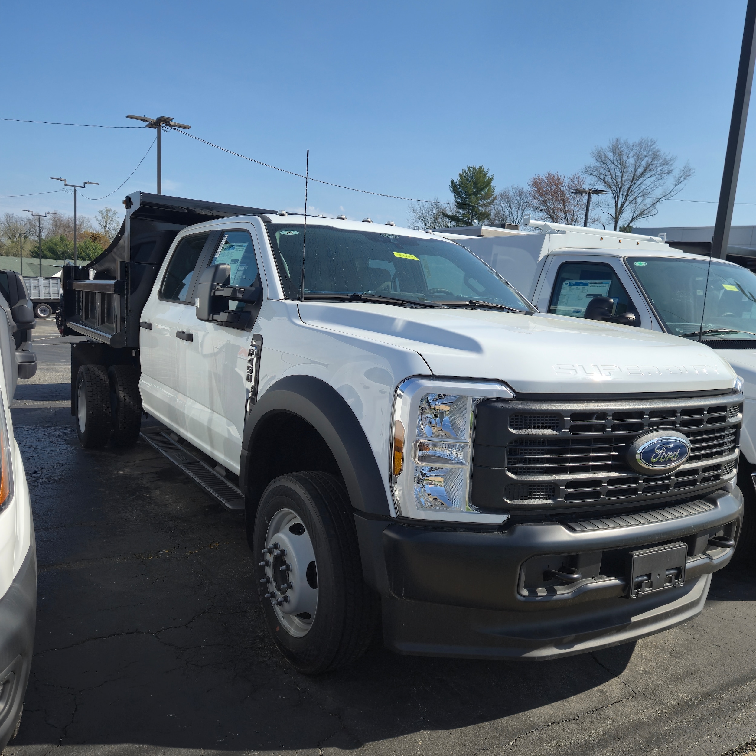 2024 Ford F-450 XL 4x4 Crew Cab 179-In DRW's photo
