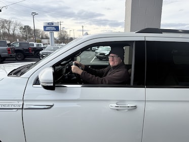 Staff member Bill Philips from ID_89d014