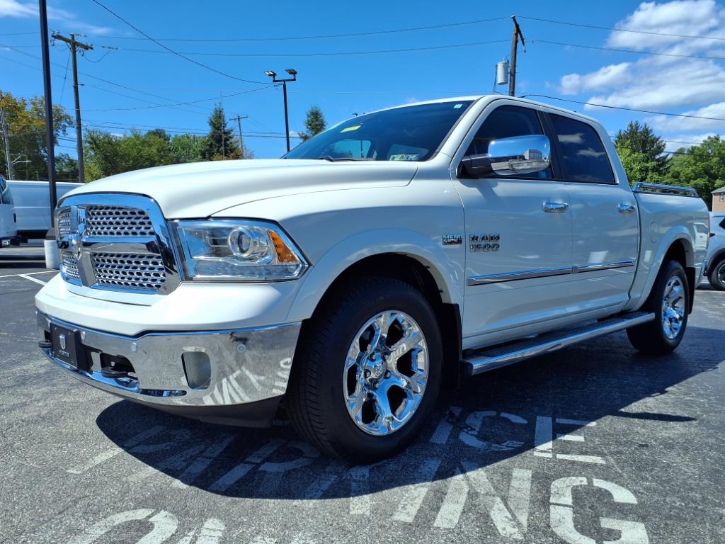 2016 Ram 1500 Laramie photo 3