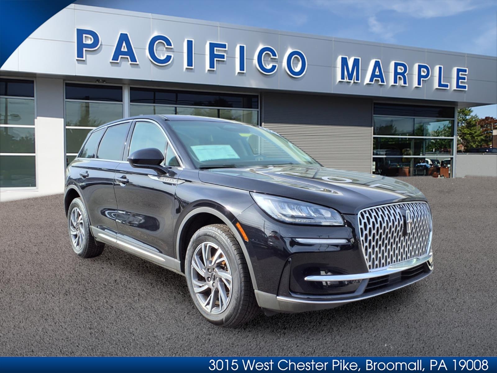 2023 Lincoln Corsair Base