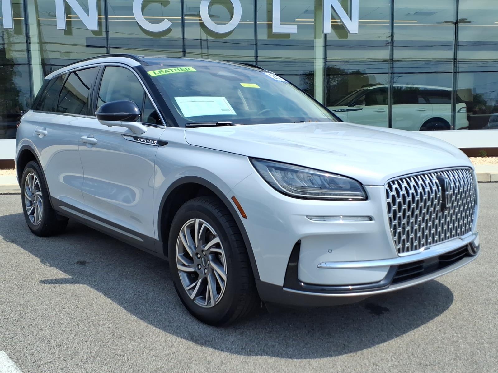 2025 Lincoln Corsair Premiere AWD's photo