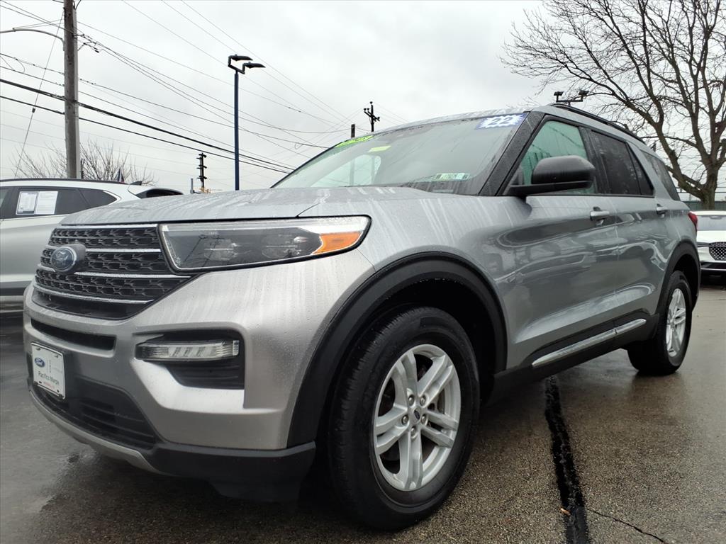 2022 Ford Explorer XLT photo 2