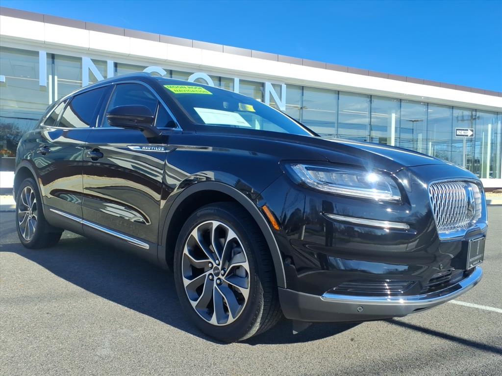 2022 Lincoln Nautilus Reserve's photo