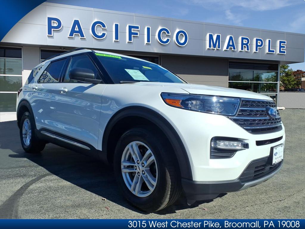 2022 Ford Explorer XLT's photo