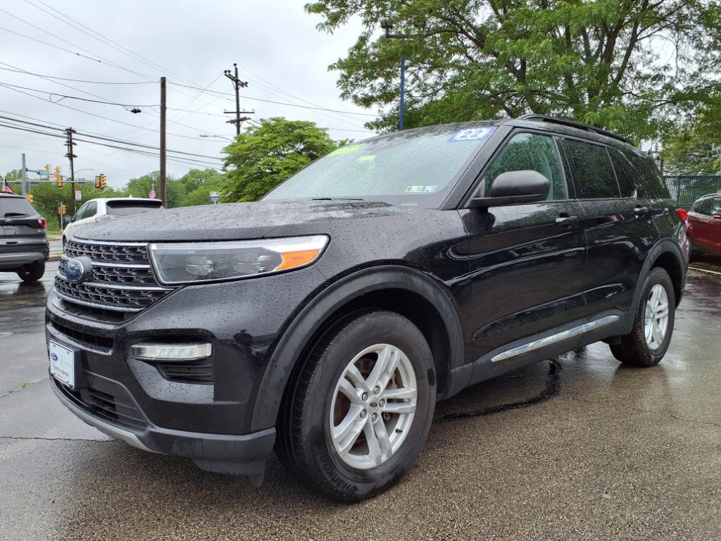 2022 Ford Explorer XLT photo 3