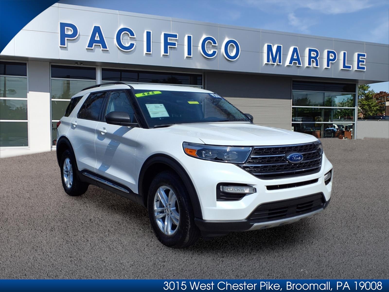 2022 Ford Explorer XLT 4WD's photo
