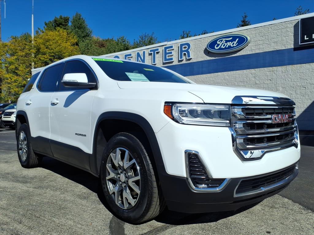 2023 GMC Acadia SLE's photo