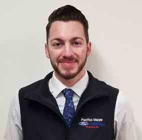 Staff member Vince Meglino from 00190e2de522