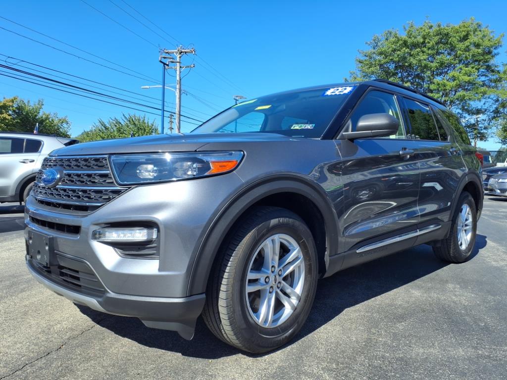 2022 Ford Explorer XLT photo 2