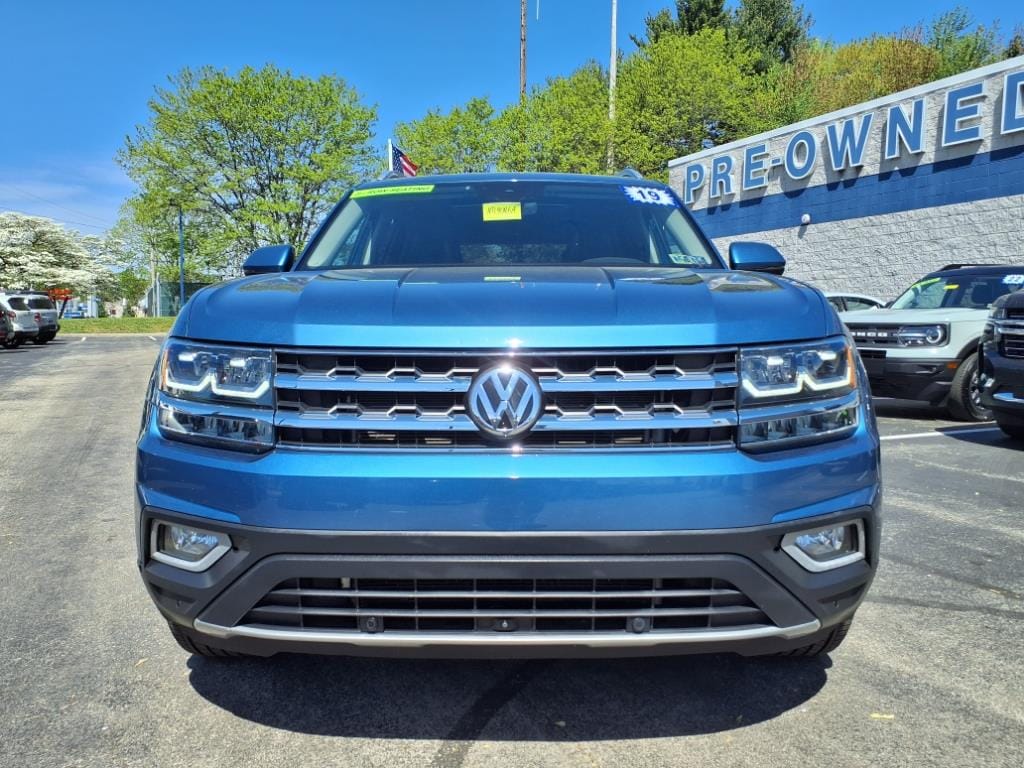 Certified 2019 Volkswagen Atlas SEL Premium with VIN 1V2NR2CA5KC502403 for sale in Broomall, PA
