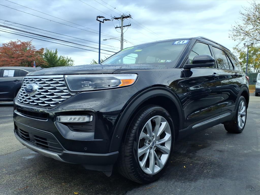 2021 Ford Explorer Platinum photo 2