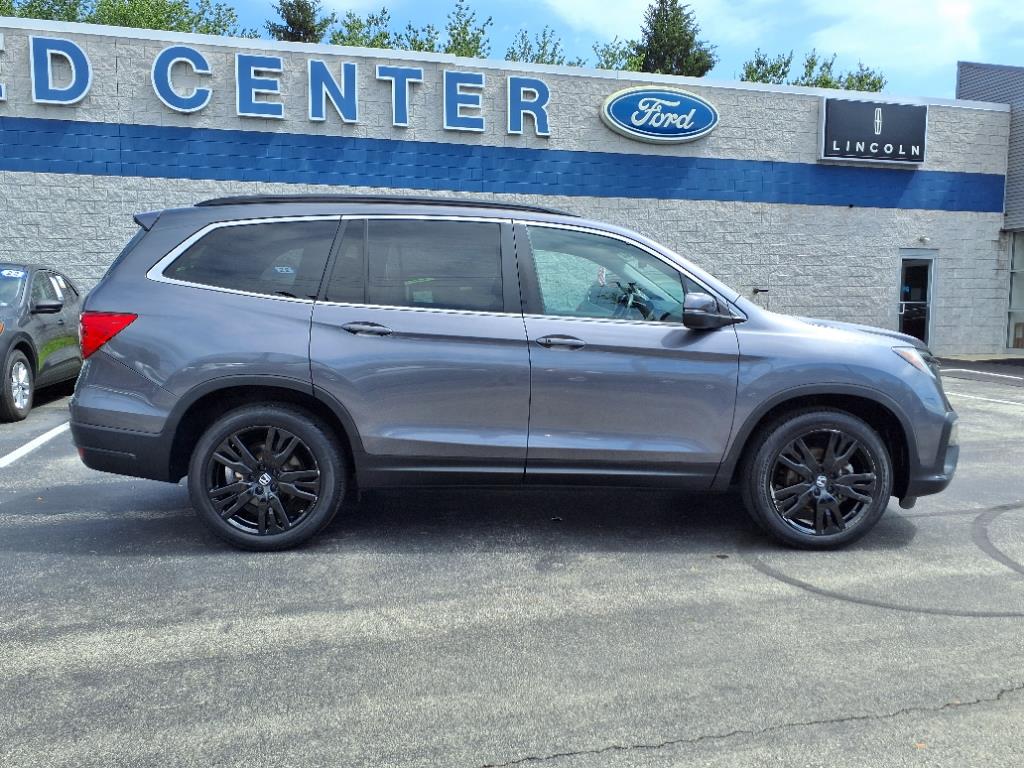 2022 Honda Pilot Special Edition photo 3