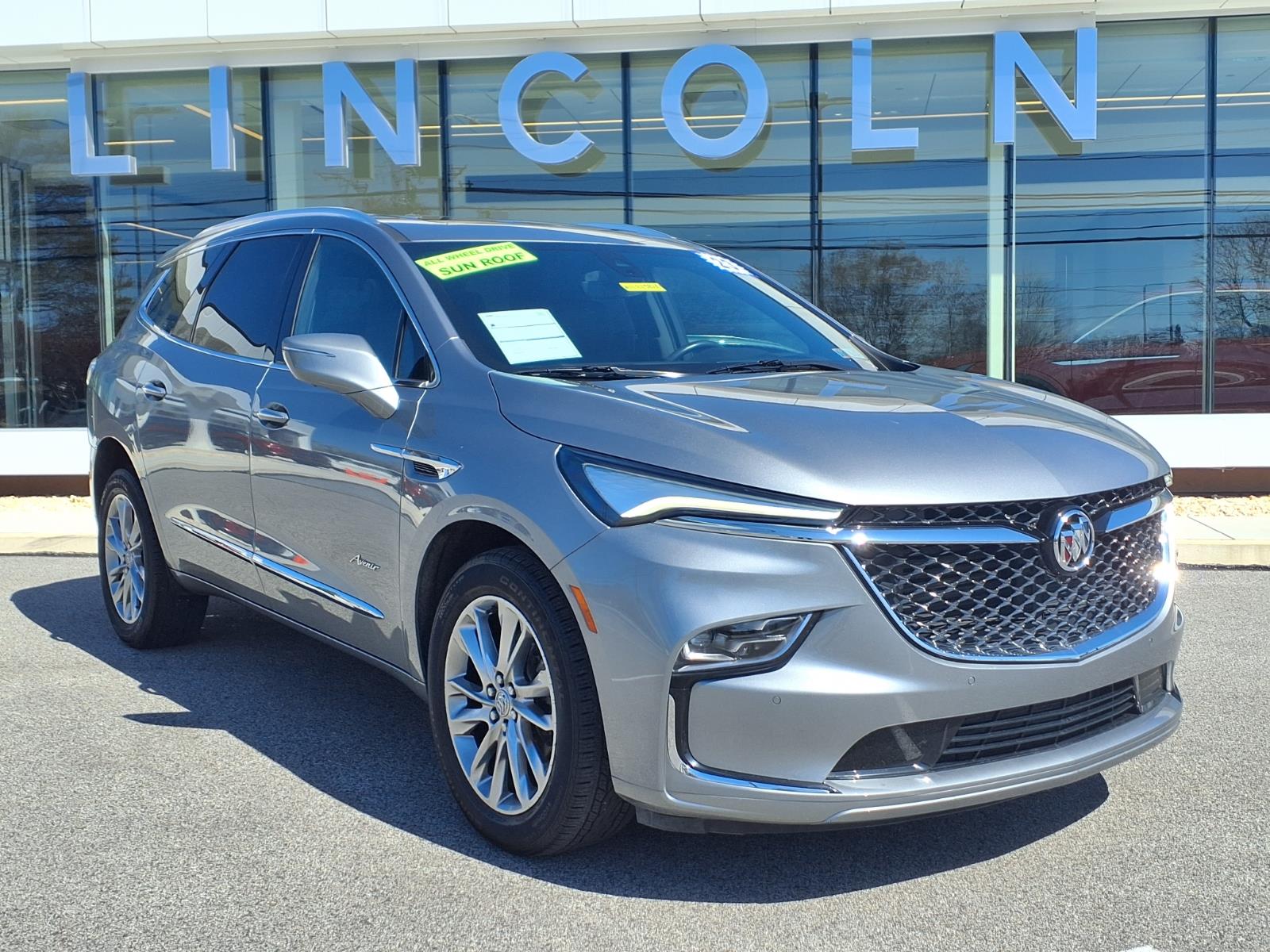 2023 Buick Enclave Avenir AWD's photo