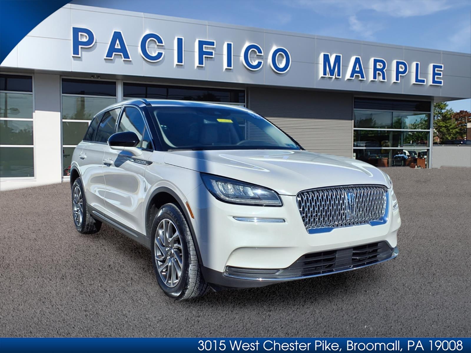 2022 Lincoln Corsair Base