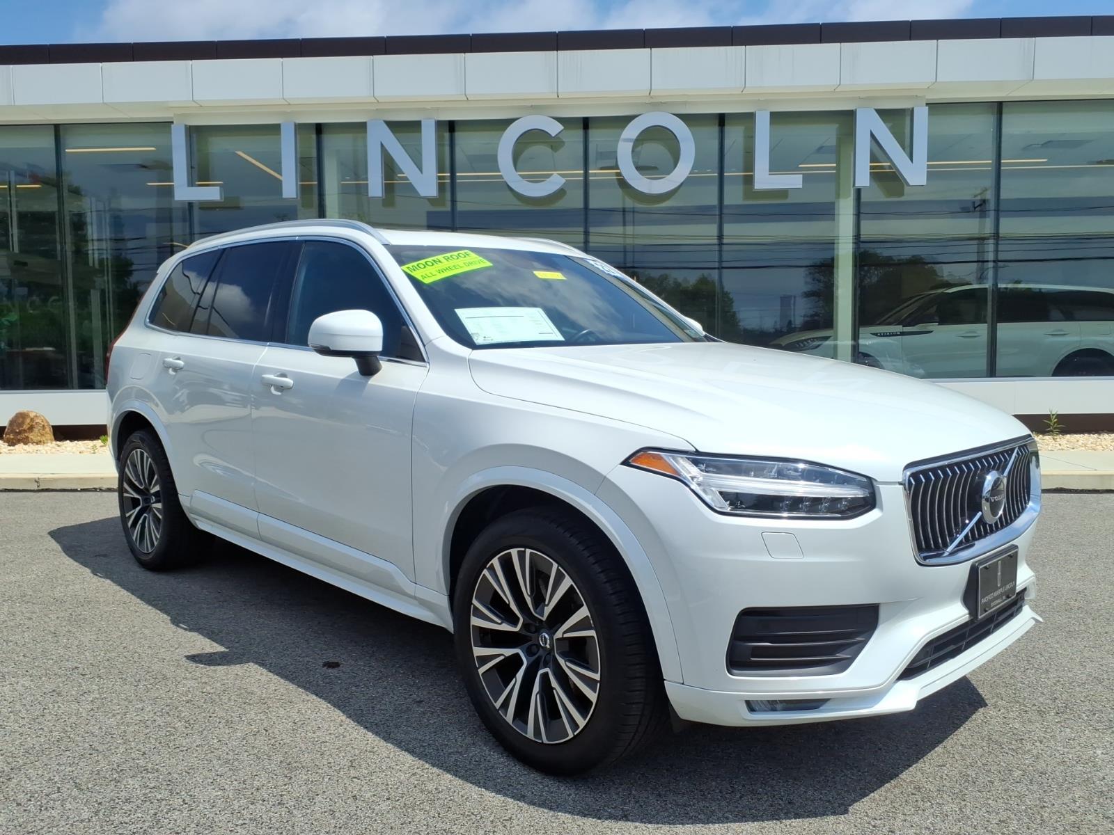White 2021 Volvo XC90 T6 Momentum 7-Passenger AWD SUV / Crossover All-Wheel Drive 8-Speed Automatic