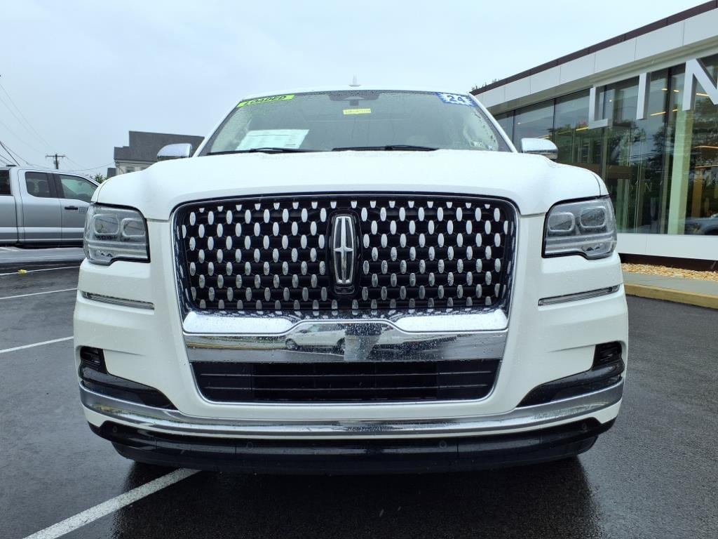 Certified 2024 Lincoln Navigator Black Label L with VIN 5LMJJ3TG7REL02390 for sale in Broomall, PA