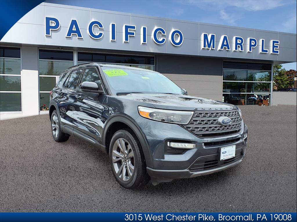 2022 Ford Explorer XLT's photo