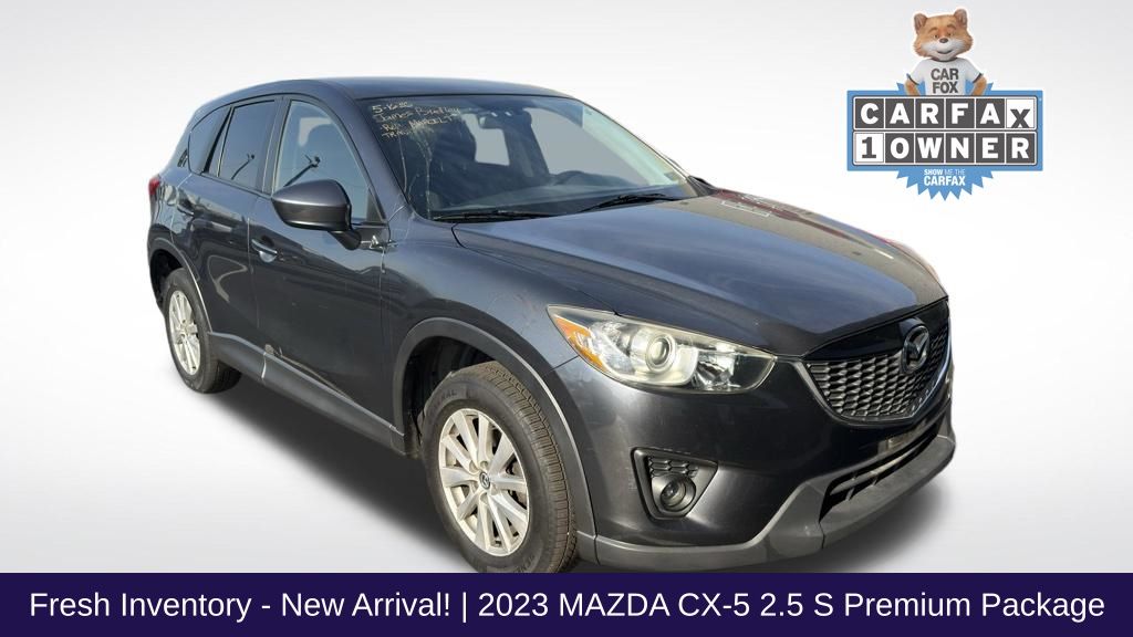 2023 Mazda CX-5 S Premium package Auto AWD's photo