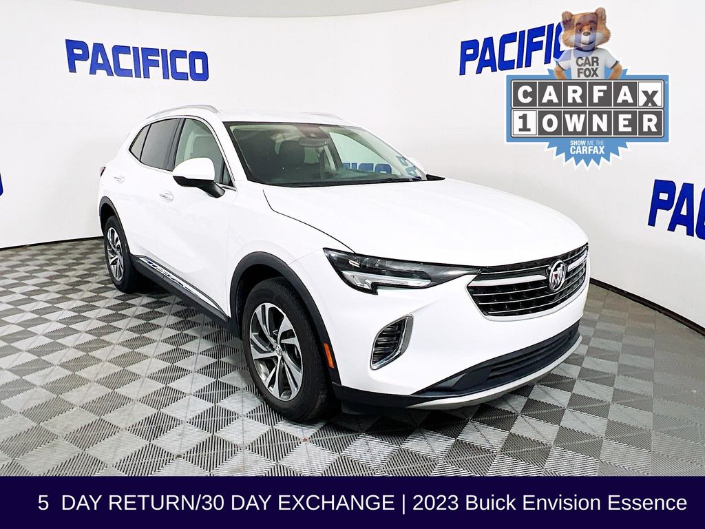 2023 Buick Envision Essence's photo