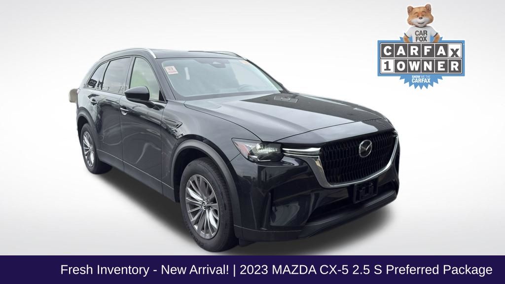 2023 Mazda CX-5 S Preferred package Auto AWD's photo