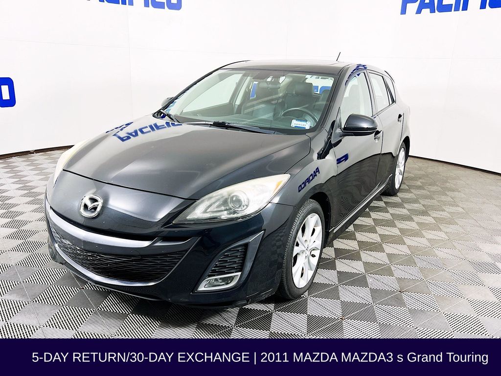 2011 Mazda Mazda3 s Grand Touring Hatchback photo 3