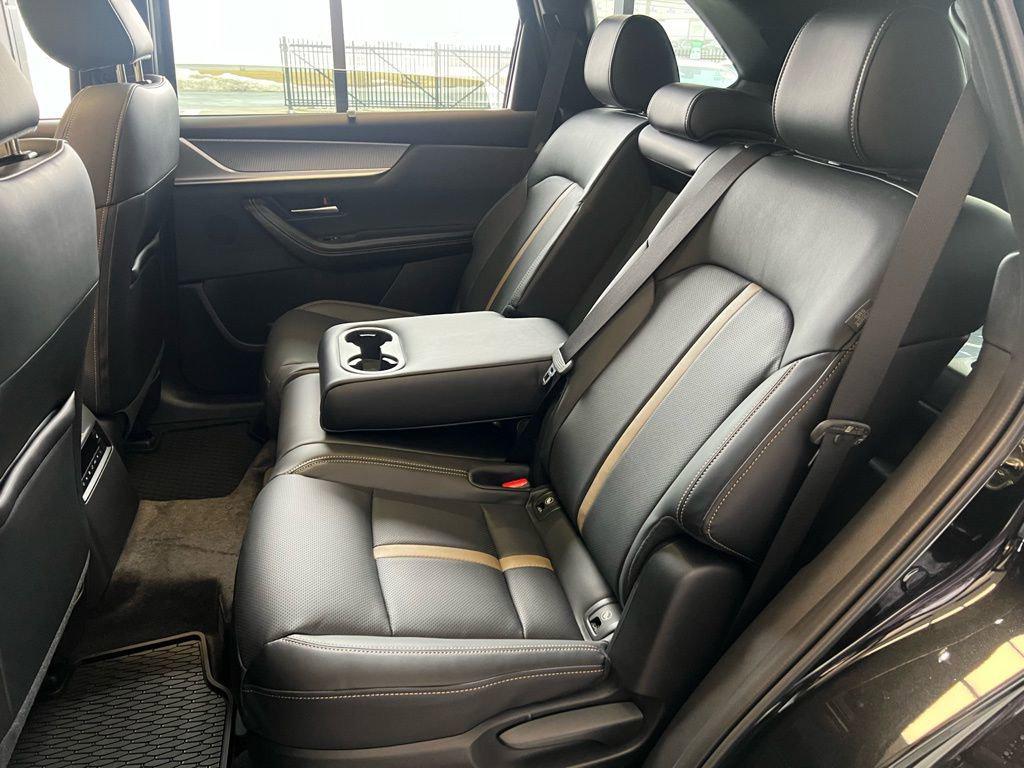 2026 Mazda CX-90 Preferred Package - Photo 17