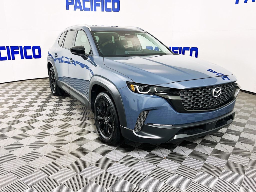 2025 Mazda CX-50 Select's photo