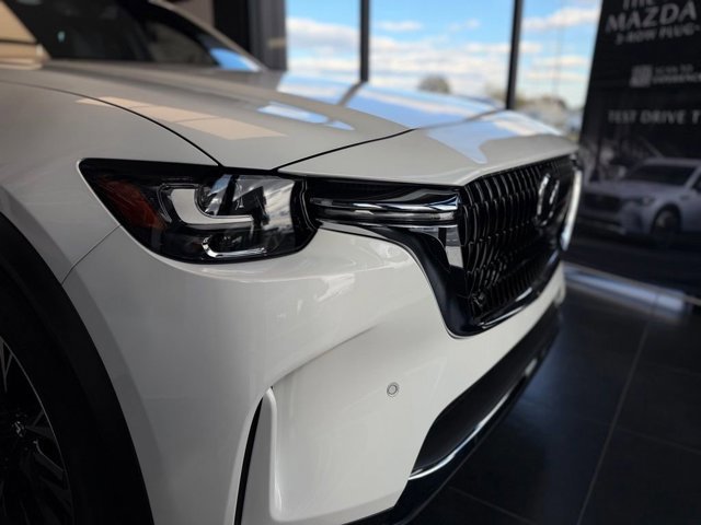 2025 Mazda CX-90 Premium Plus Package - Photo 11