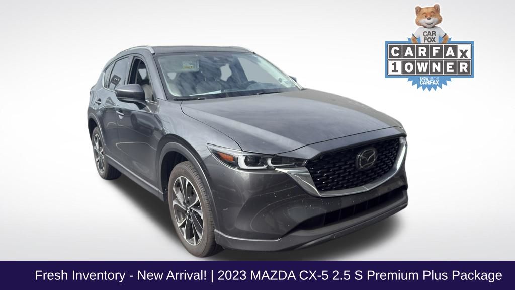2023 Mazda CX-5 S Premium Plus package Auto AWD's photo