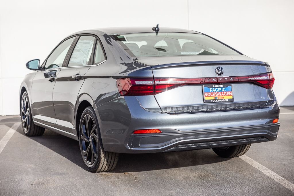 New 2026 Volkswagen Jetta 1.5T SE Sedan