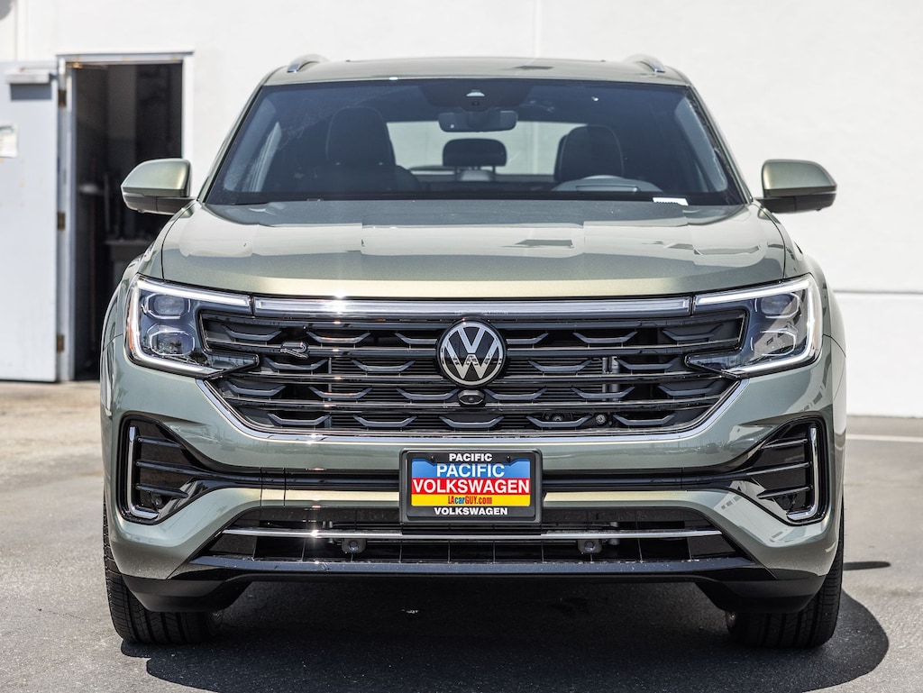 New 2026 Volkswagen Atlas Cross Sport 2.0T SEL Premium R-Line SUV
