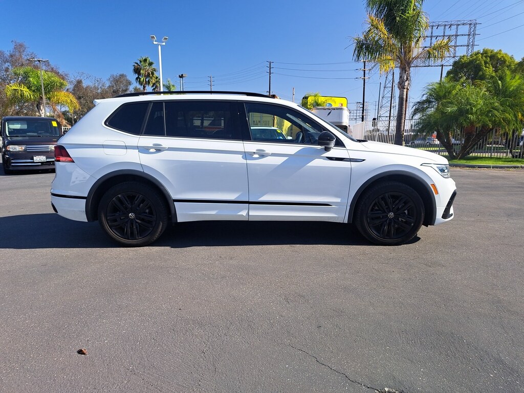 Used 2022 Volkswagen Tiguan 2.0T SE R-Line Black SUV