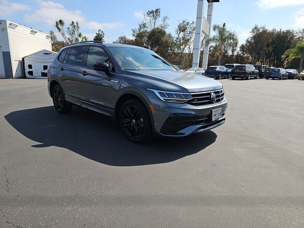 Used 2022 Volkswagen Tiguan 2.0T SE R-Line Black SUV