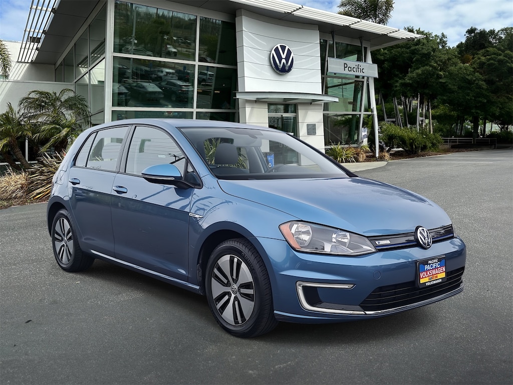 Used 2016 Volkswagen e-Golf SE Hatchback