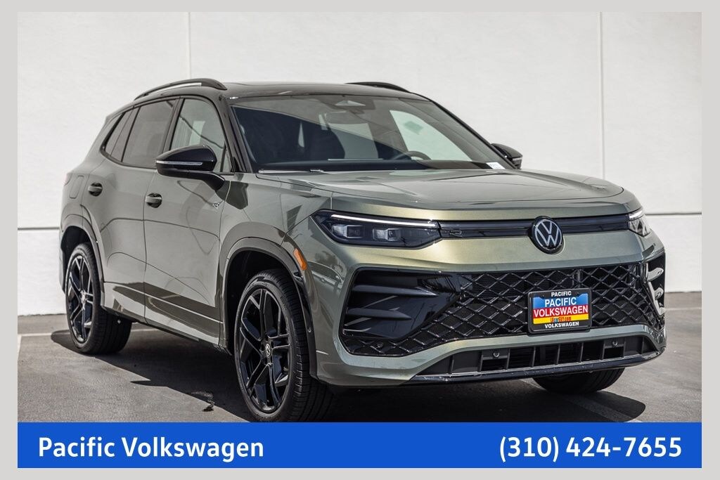 New 2026 Volkswagen Tiguan 2.0T SE R-Line Black SUV