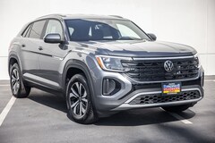 2025 Volkswagen Atlas Cross Sport 2.0T SE SUV